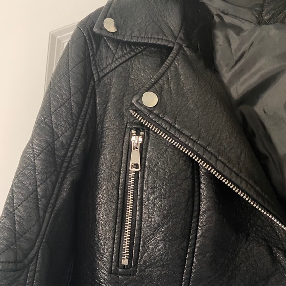 Forever 21 FAUX FUR TRIMMED MOTO JACKET - Picture 8 of 10